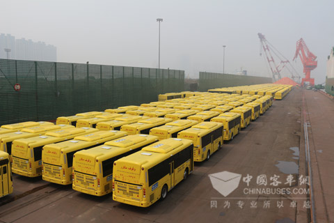 2186辆中通校车方队整装待发