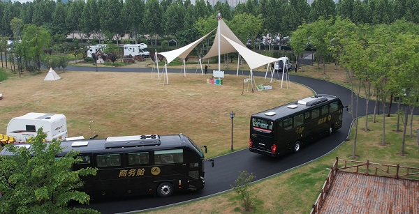 宇通在旅游出行大展示全场景解决方案