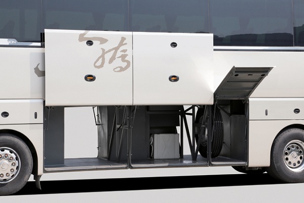 金旅XML6128J15N客车（天然气国五24-59座）