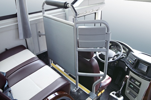 金旅XML6125J35N客车（天然气国五24-55座）