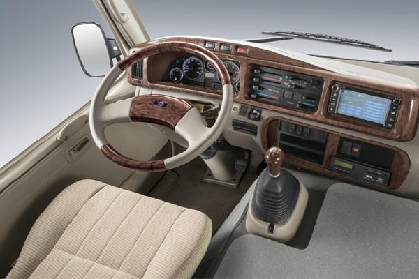 金旅XML6700J98客车（柴油国四24-26座）