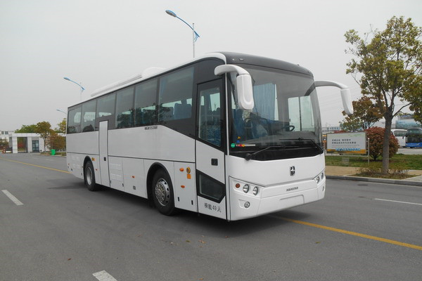 亚星YBL6117HBEV8客车