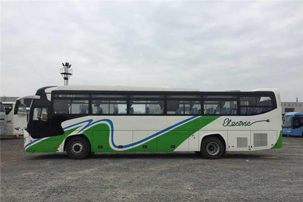 海格KLQ6122ZAE50客车（柴油国五24-72座）