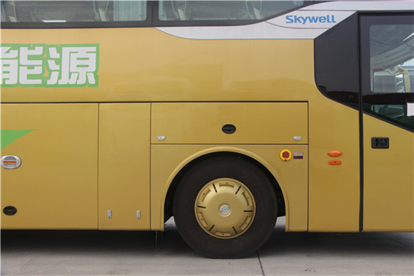 南京金龙NJL6125YA客车（柴油国五24-52座）