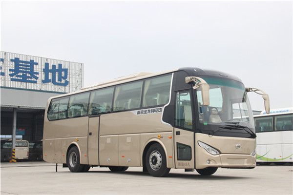 南京金龙NJL6107BEV8客车（纯电动24-47座）