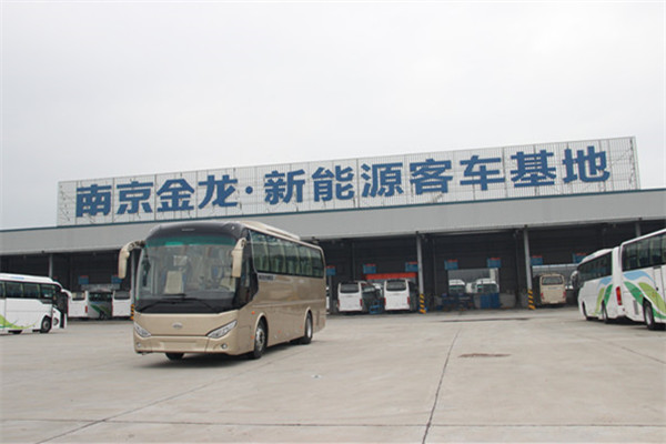 南京金龙NJL6107BEV8客车（纯电动24-47座）