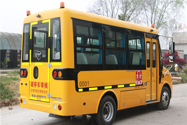 福田欧辉BJ6570S2MDB-1幼儿专用校车（柴油国五10-19座）