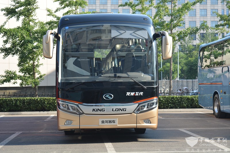 XMQ6127BYD5C公路车