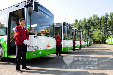 118辆大金龙无障碍公交车投入亚运服务