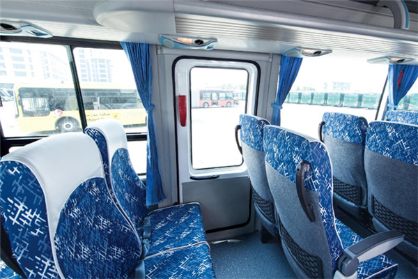 金旅XML6957J25Y客车（柴油国五24-40座）