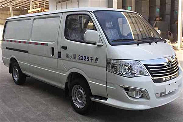 金龙XMQ5020XXY65厢式运输车（汽油国五2-5座）