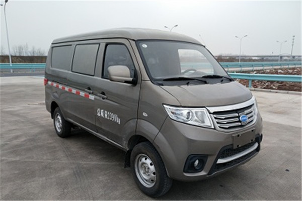 南京金龙NJL5026XXYBEV3厢式运输车（纯电动2座）